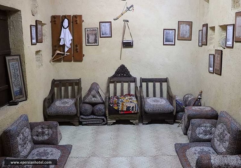 اتاق های عمارت تک بادگیر کیش